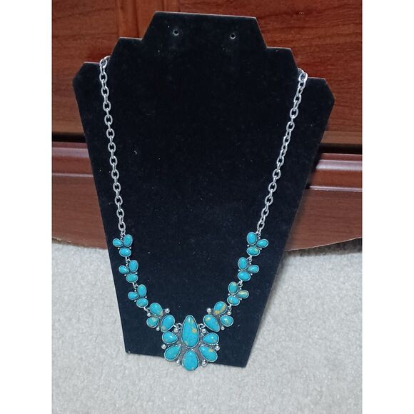 Source Unknown Jewelry - Silver Toned Faux Turquoise Necklace, 23"